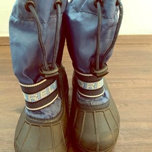 Sorel kids Young Boys winter boots size 13